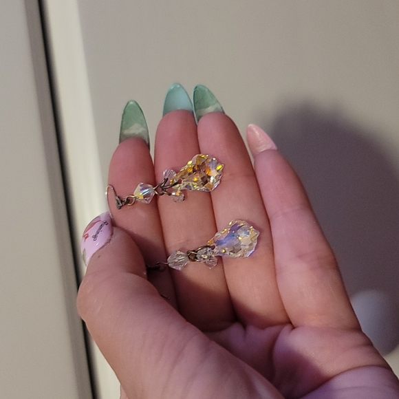 Swarovski Stone Earrings - Picture 5 of 5